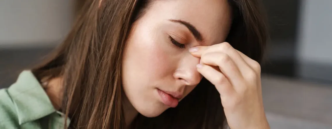 Cluster Headaches: Symptoms, Cycles, and Treatment Options