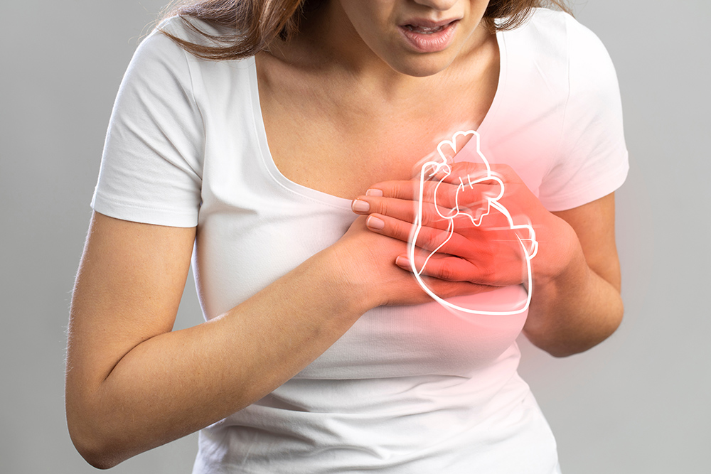 Heart Attack Symptoms in Women: Often Atypical (Shortness of Breath, Fatigue, Nausea)