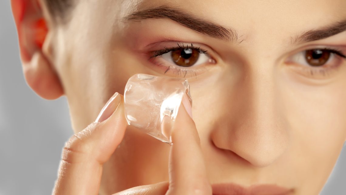 Ice Therapy for Reducing Pimple Inflammation and Redness